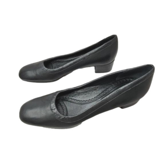 Trotters Black Chunky Heel Round Toe - Picture 1 of 14